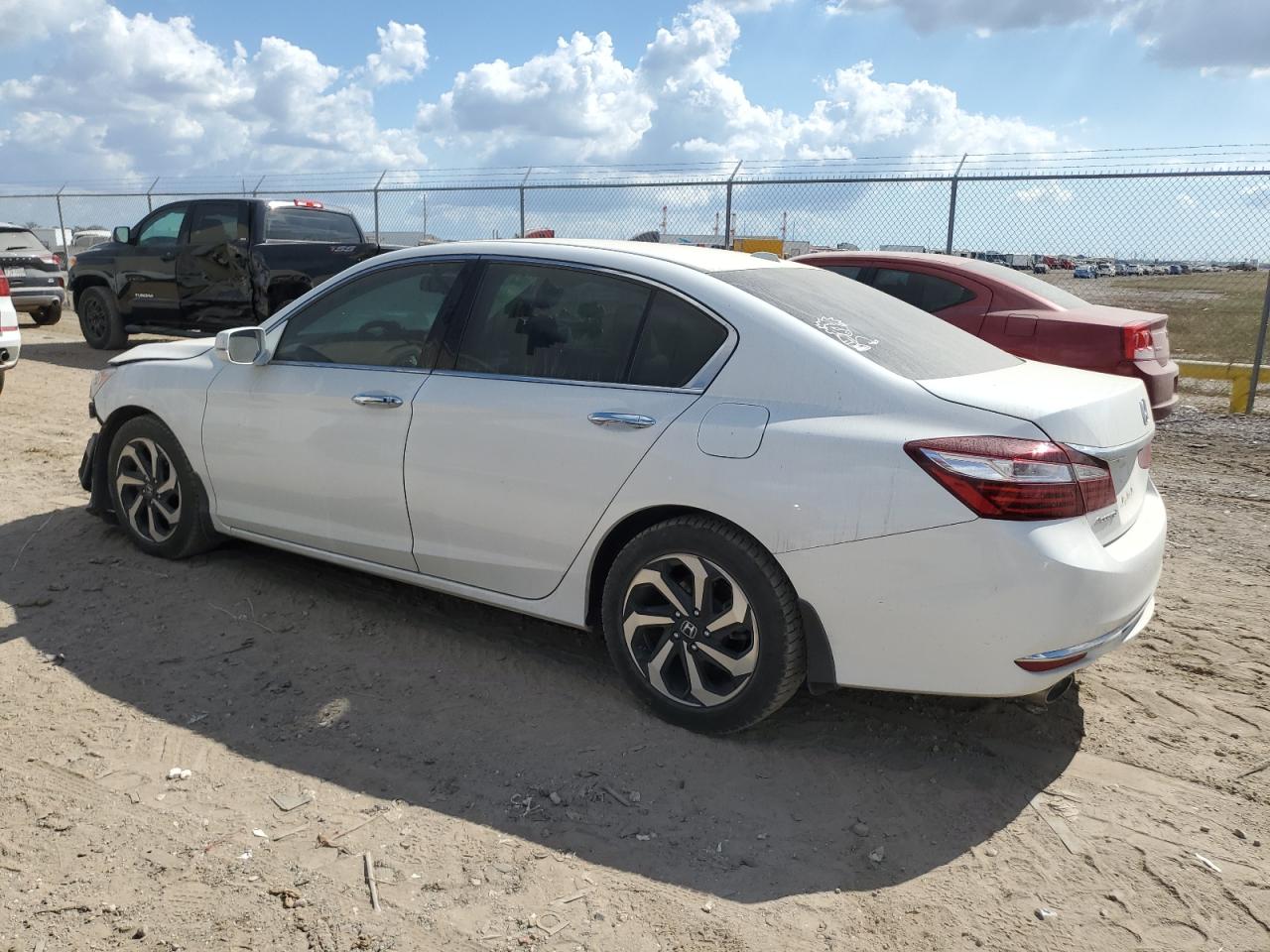 VIN 1HGCR3F89GA017113 2016 HONDA ACCORD no.2