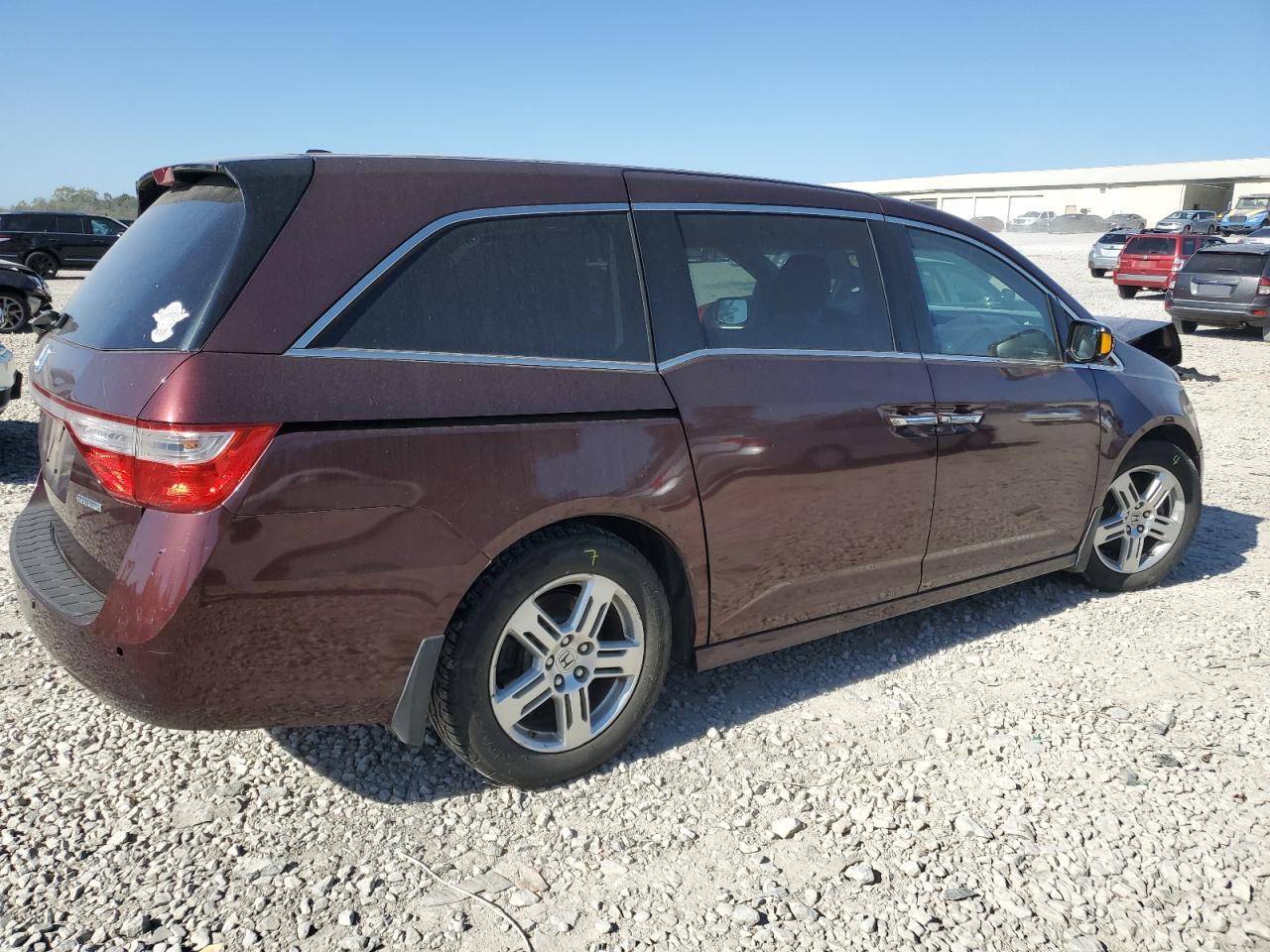 2011 Honda Odyssey - Image 3