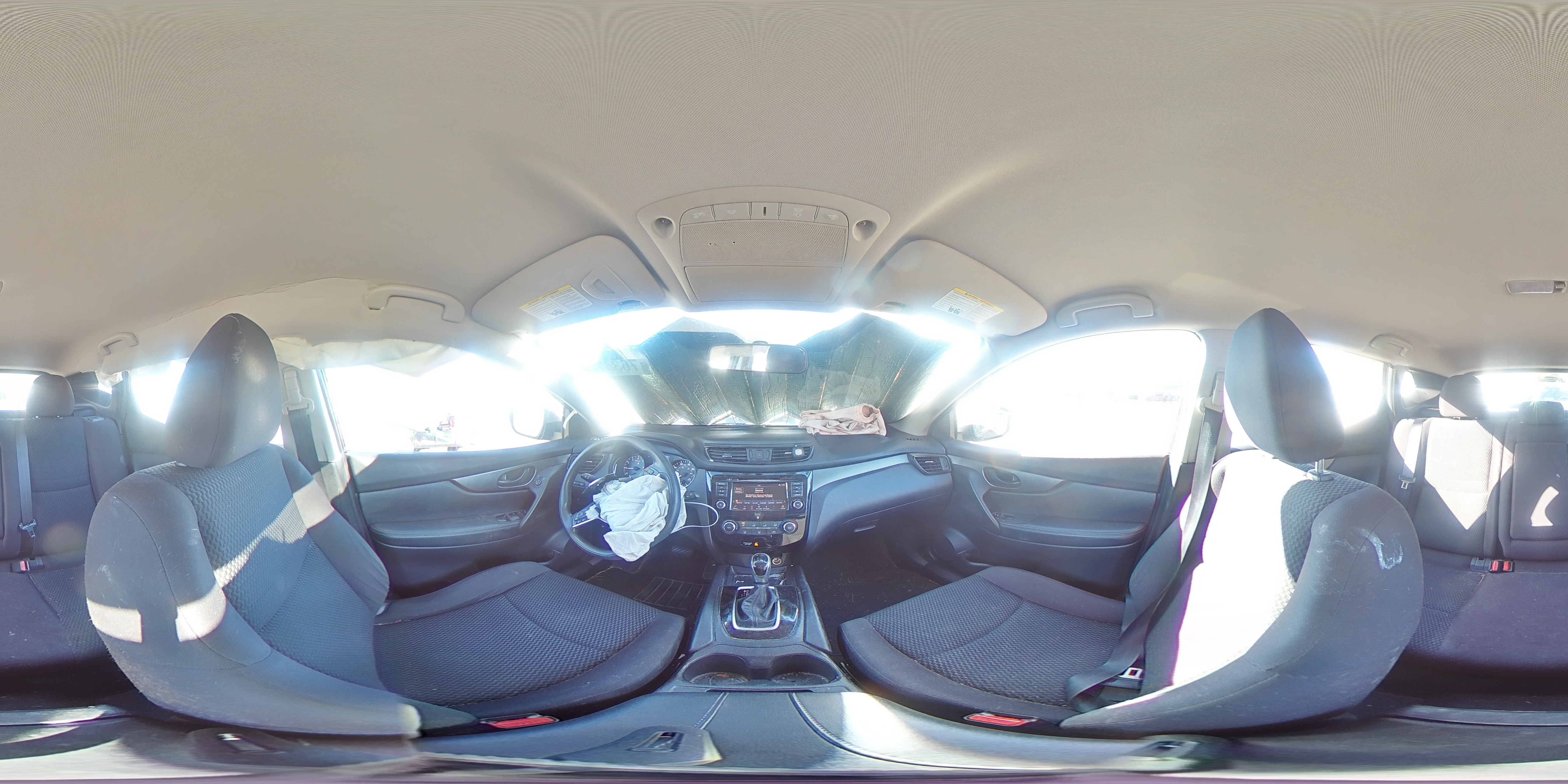 2019 Nissan Rogue - Image 14