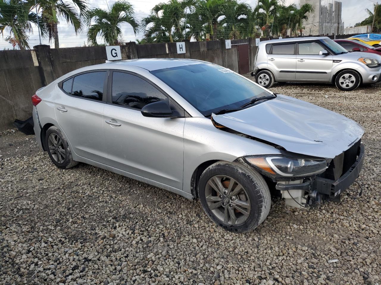 5NPD84LF0JH301678 2018 Hyundai Elantra Sel