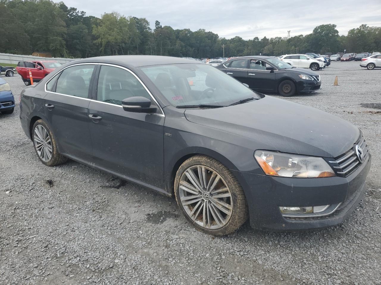 VIN 1VWBT7A32FC052106 2015 VOLKSWAGEN PASSAT no.4