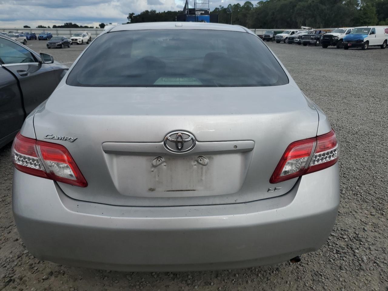 4T1BF3EK4BU214564 2011 Toyota Camry Base