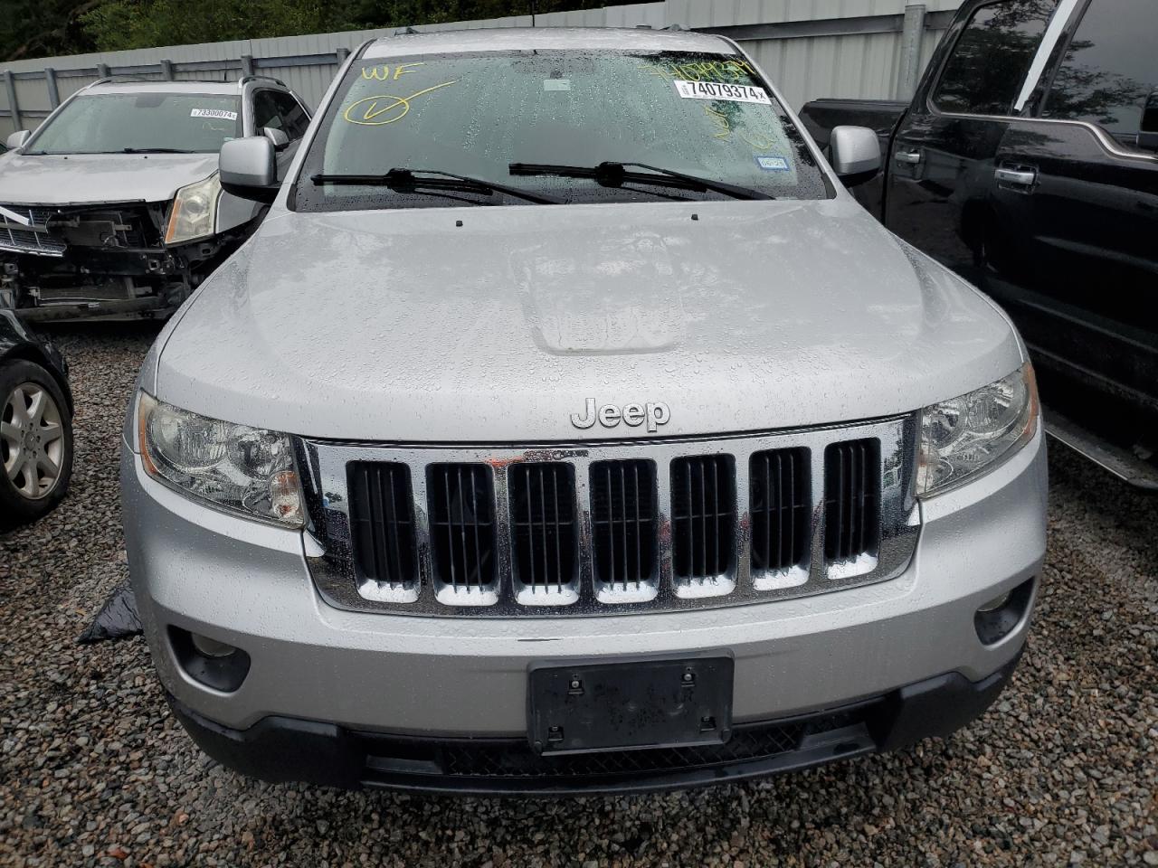 2011 Jeep Grand Cherokee - Image 5