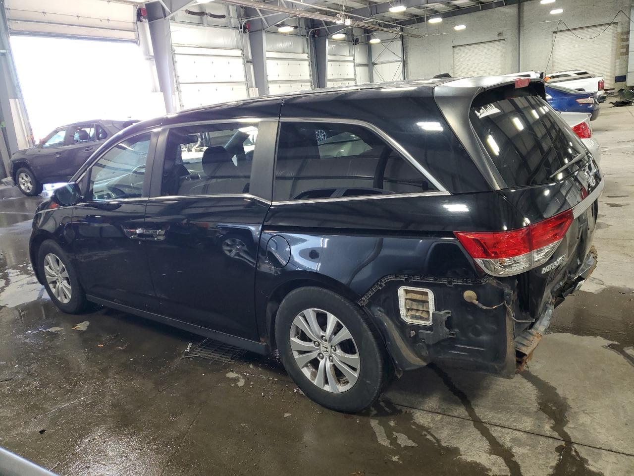 2014 Honda Odyssey - Image 2