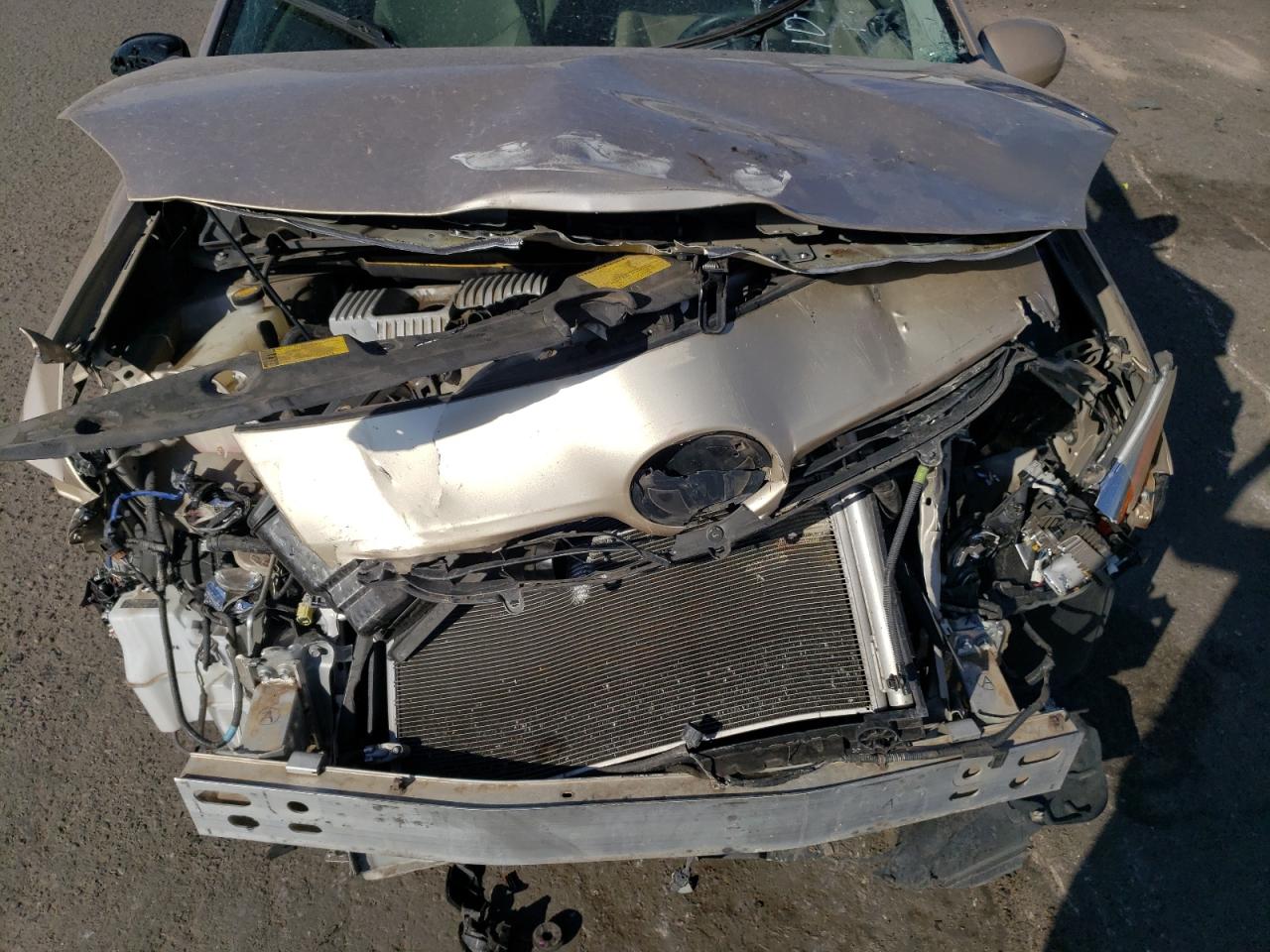 2011 Toyota Prius - Image 12