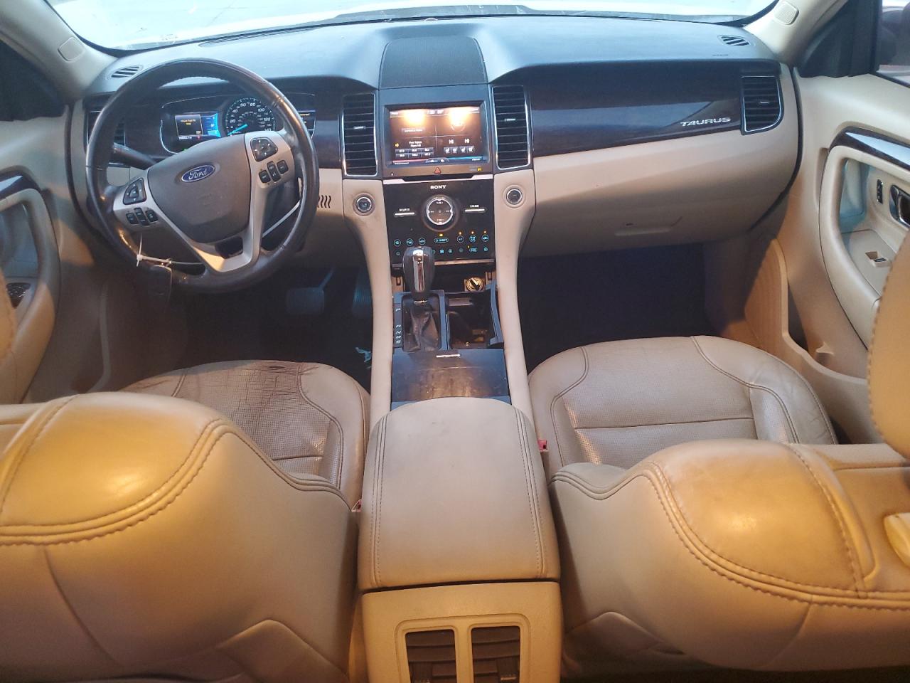2013 Ford Taurus - Image 8