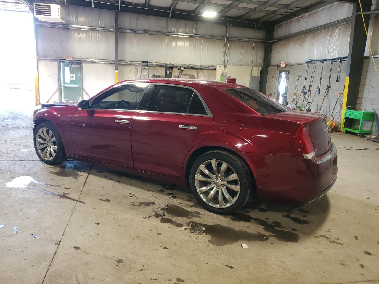 2018 Chrysler 300 - Image 2