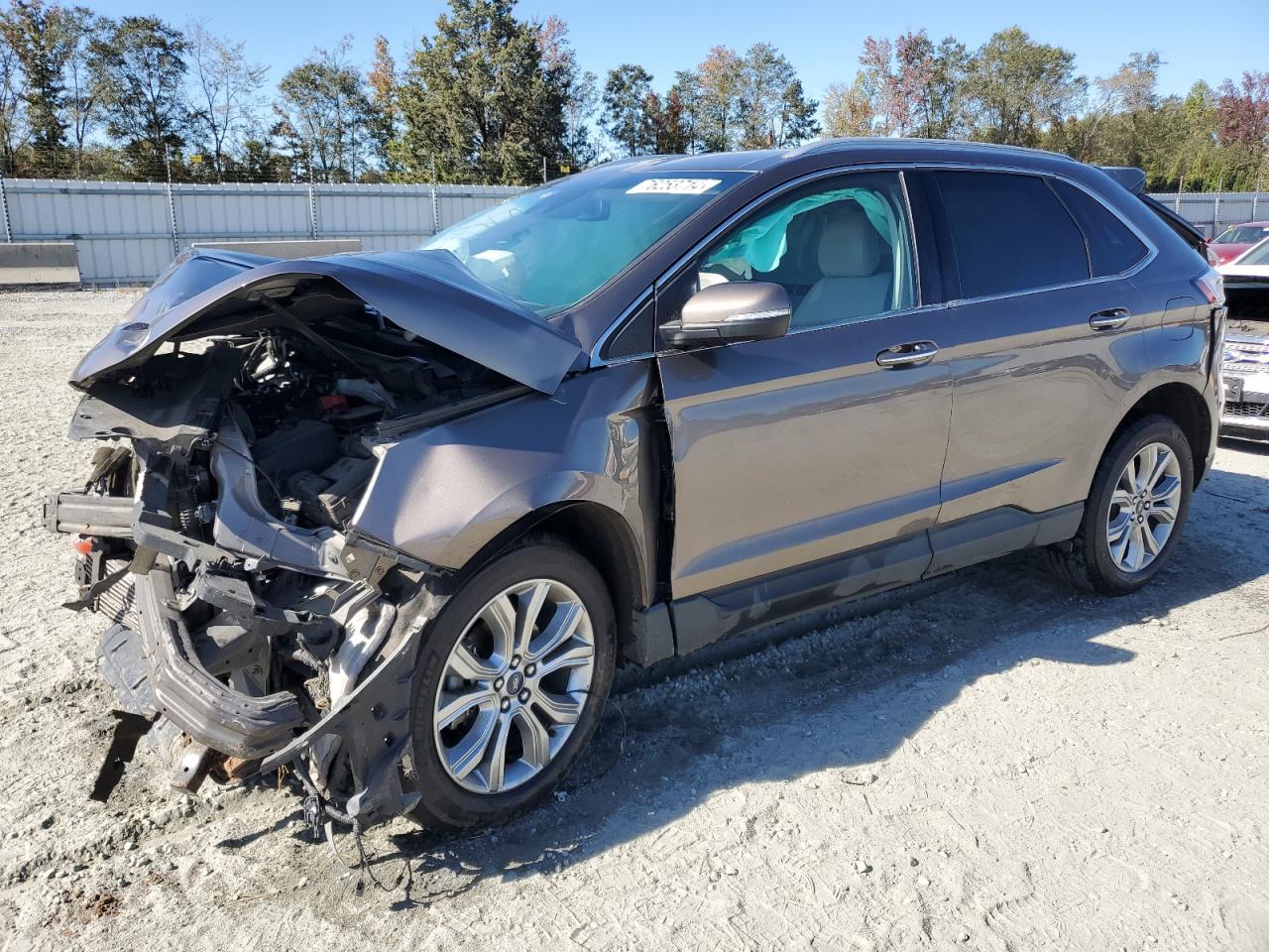 2019 Ford Edge - Image 1