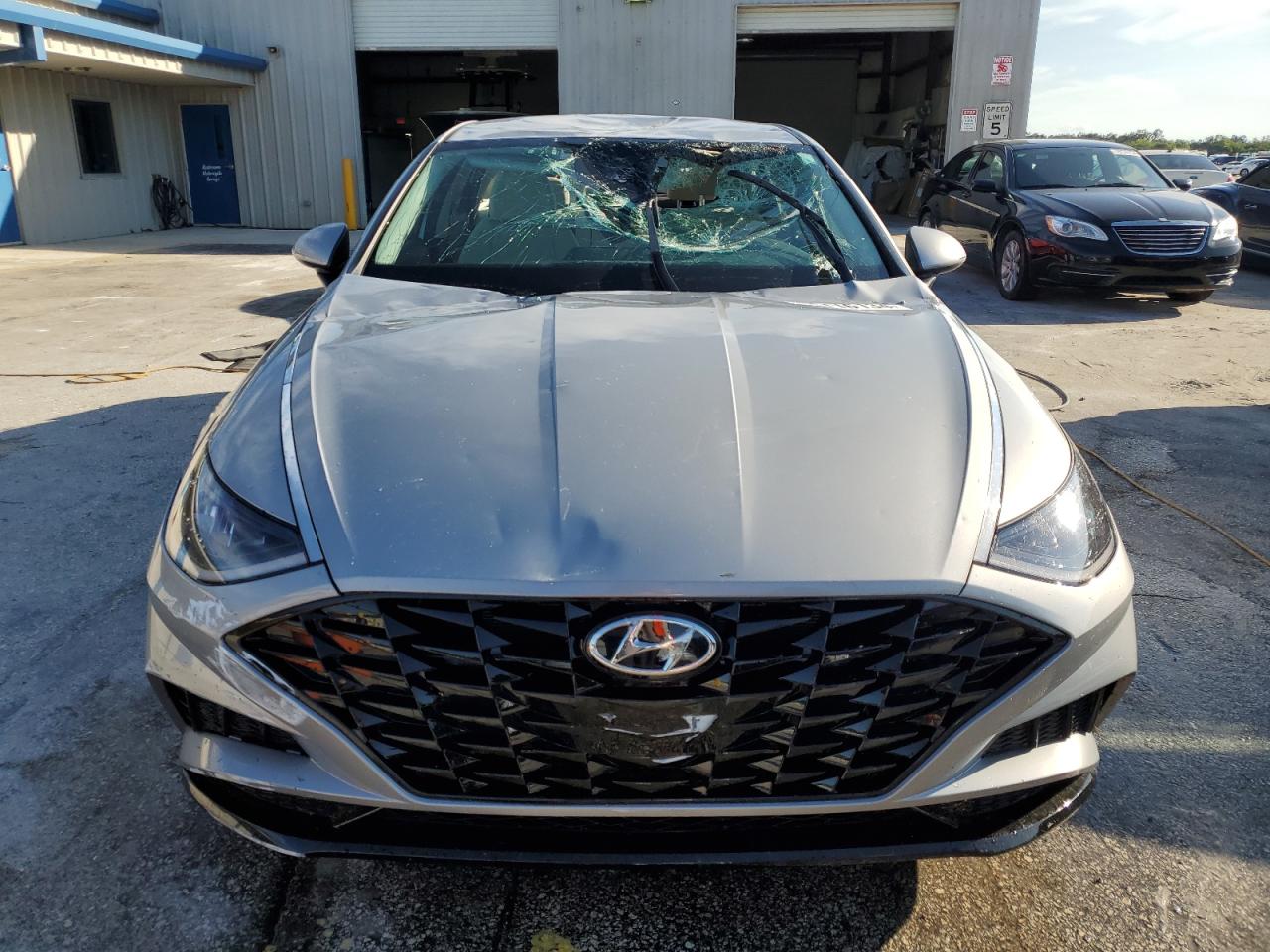2023 Hyundai Sonata - Image 5