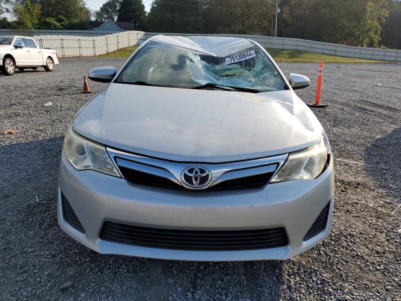 2012 Toyota Camry - Image 5
