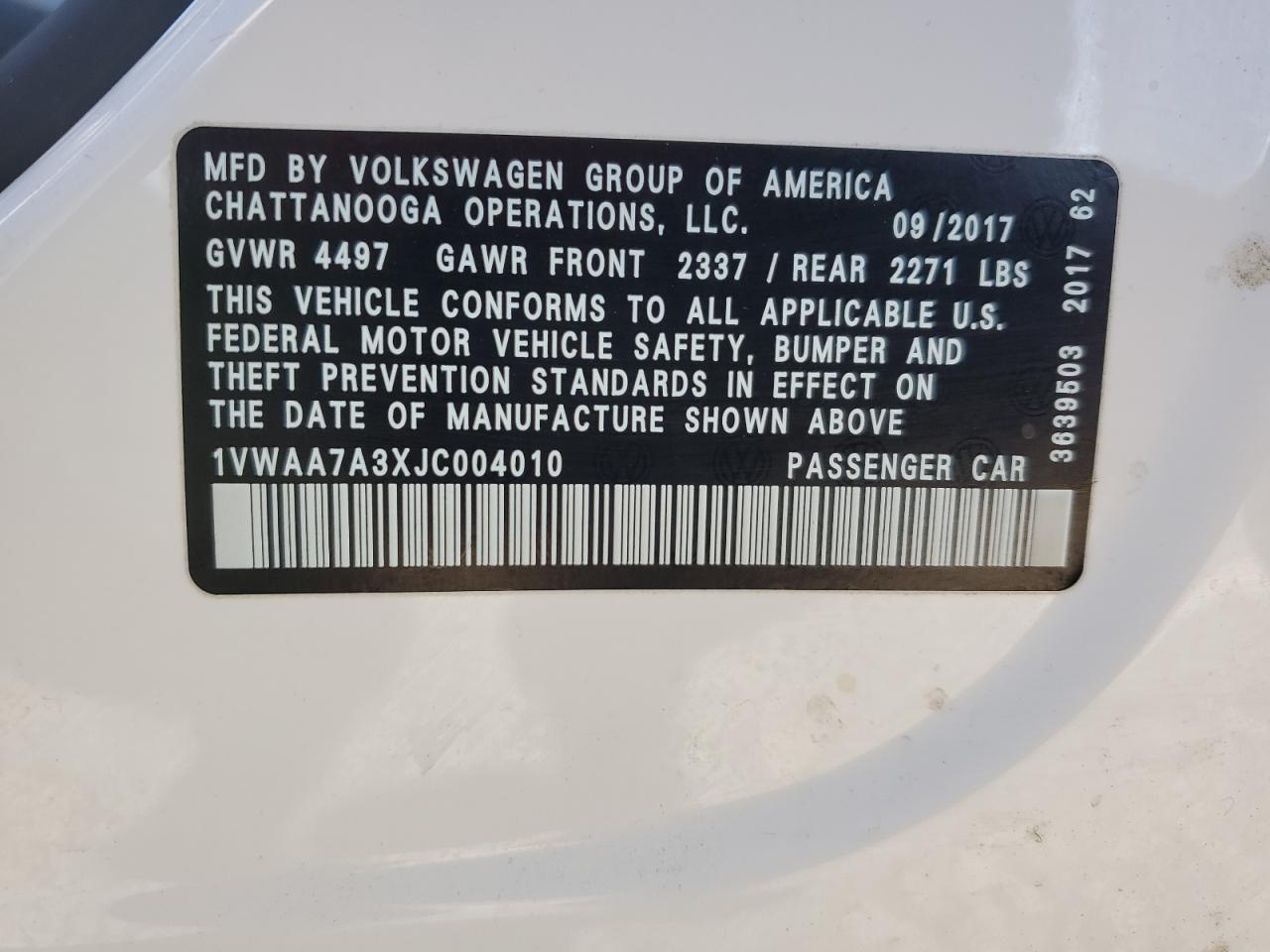 2018 Volkswagen Passat - Image 15