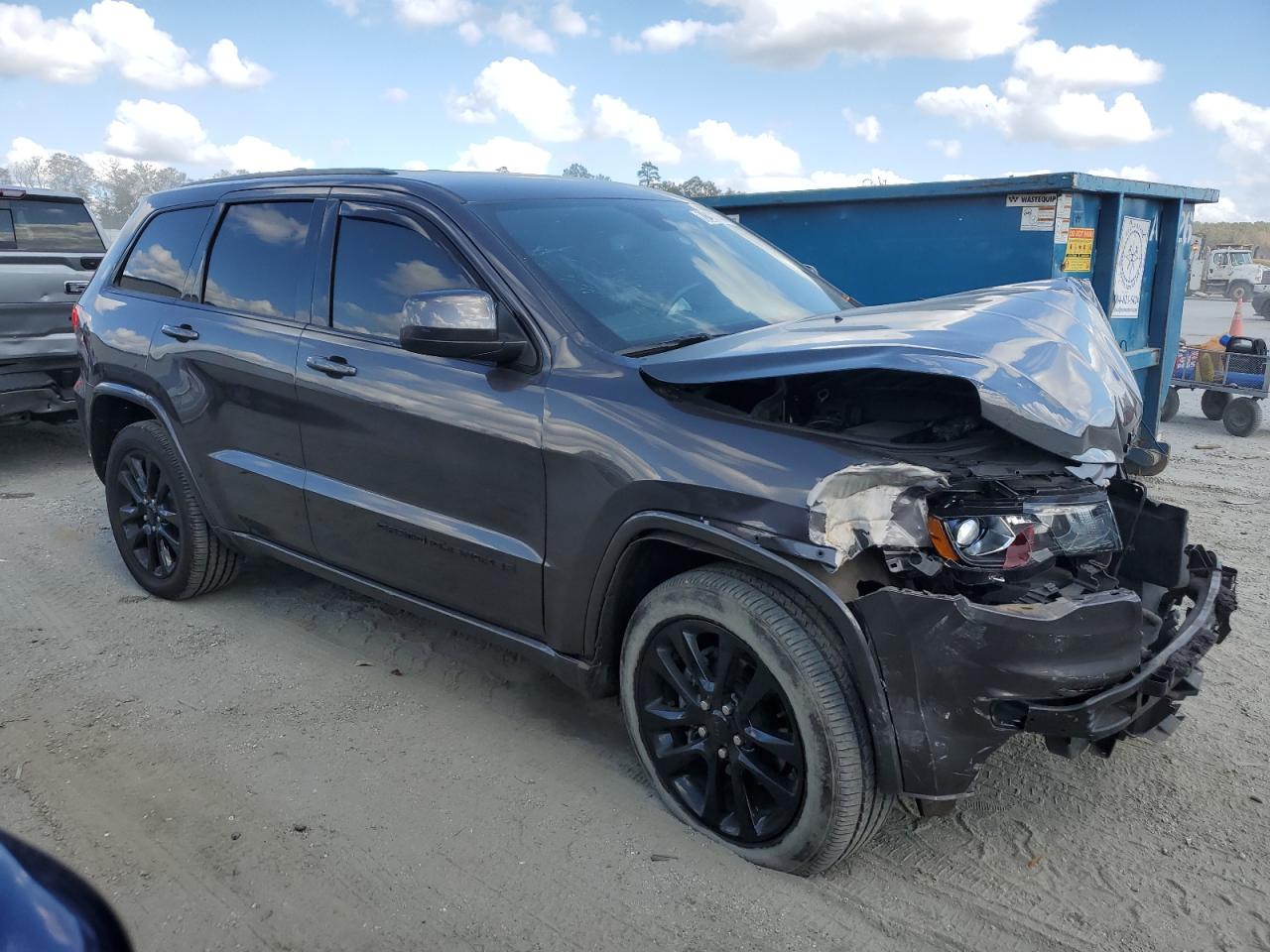2020 Jeep Grand Cherokee - Image 4
