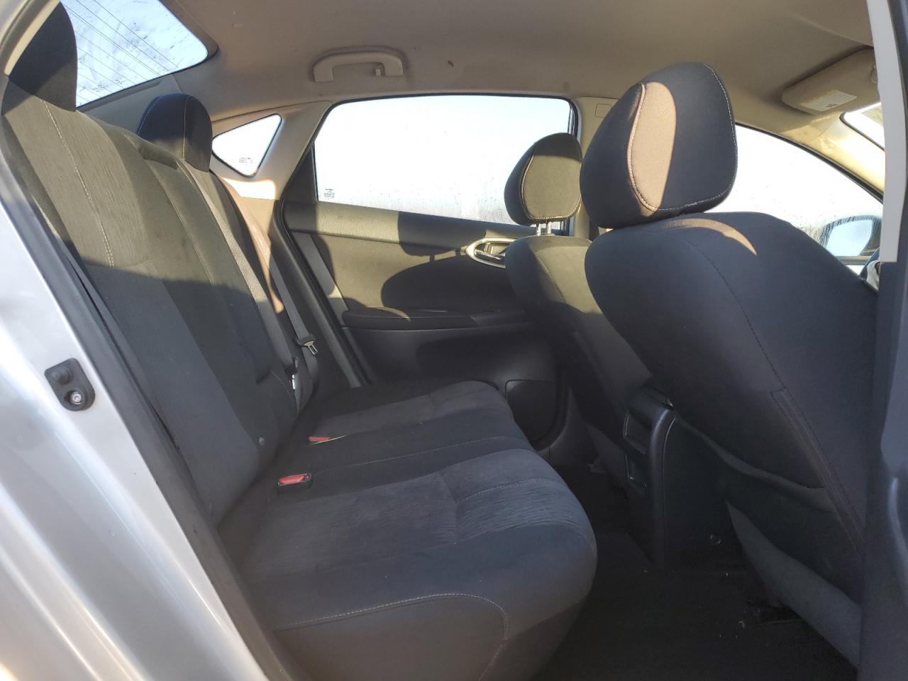 2014 Nissan Sentra - Image 11