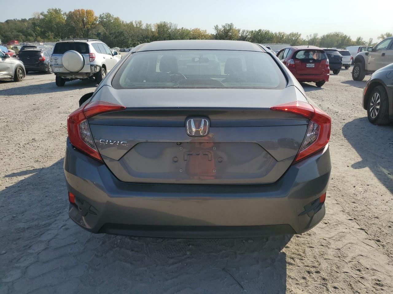 2HGFC2F57GH524219 2016 Honda Civic Lx