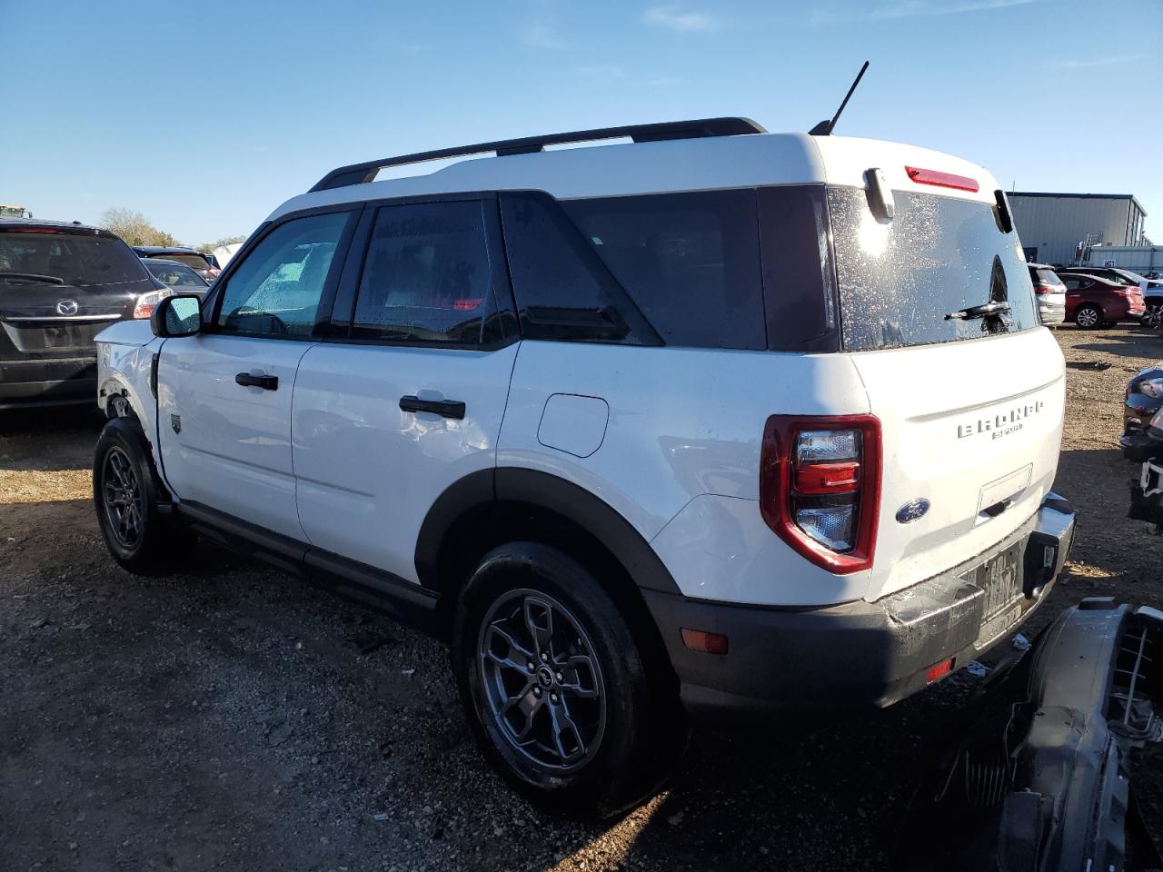 2023 Ford Bronco - Image 2