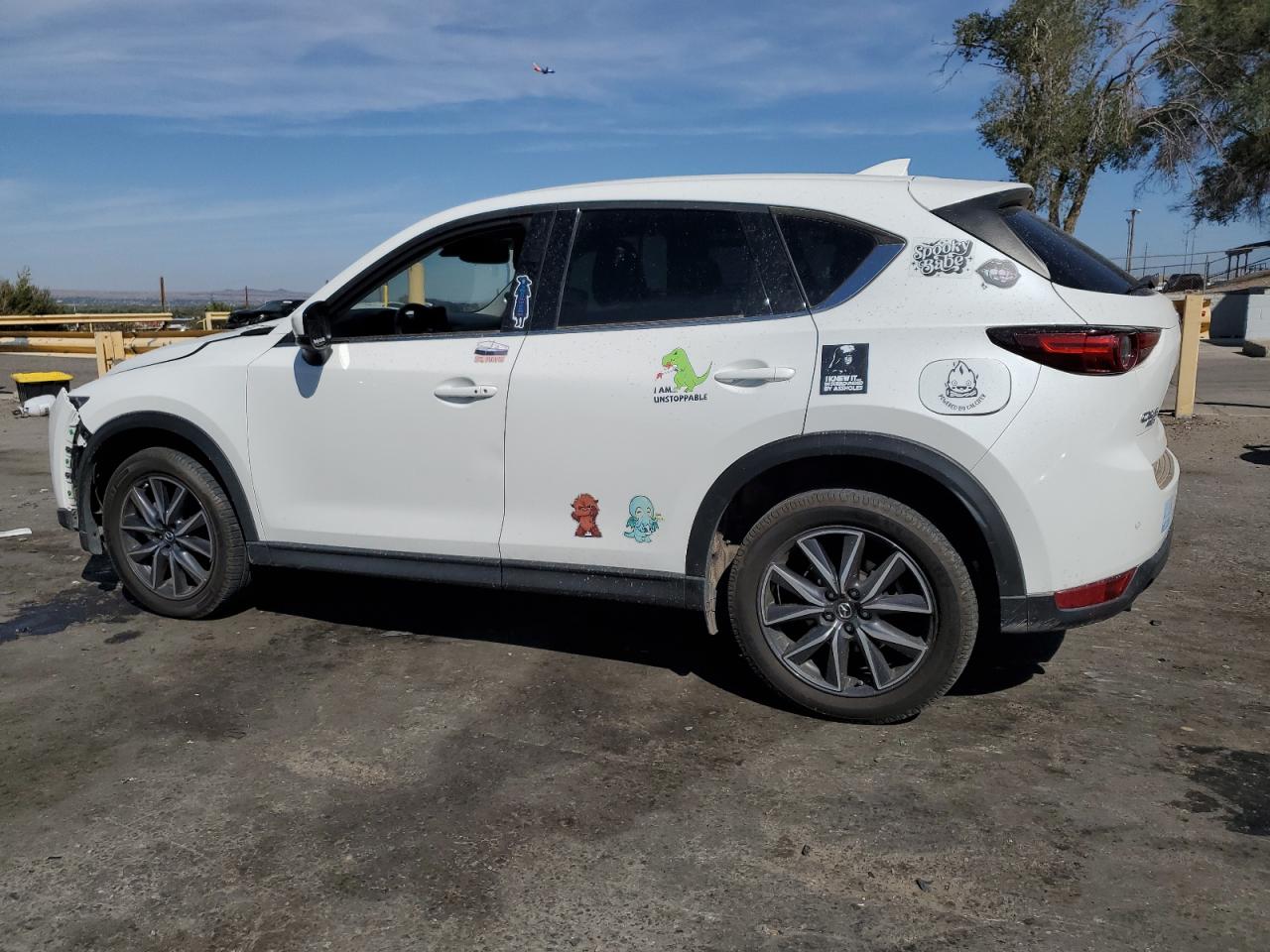 2017 Mazda CX-5 - Image 2