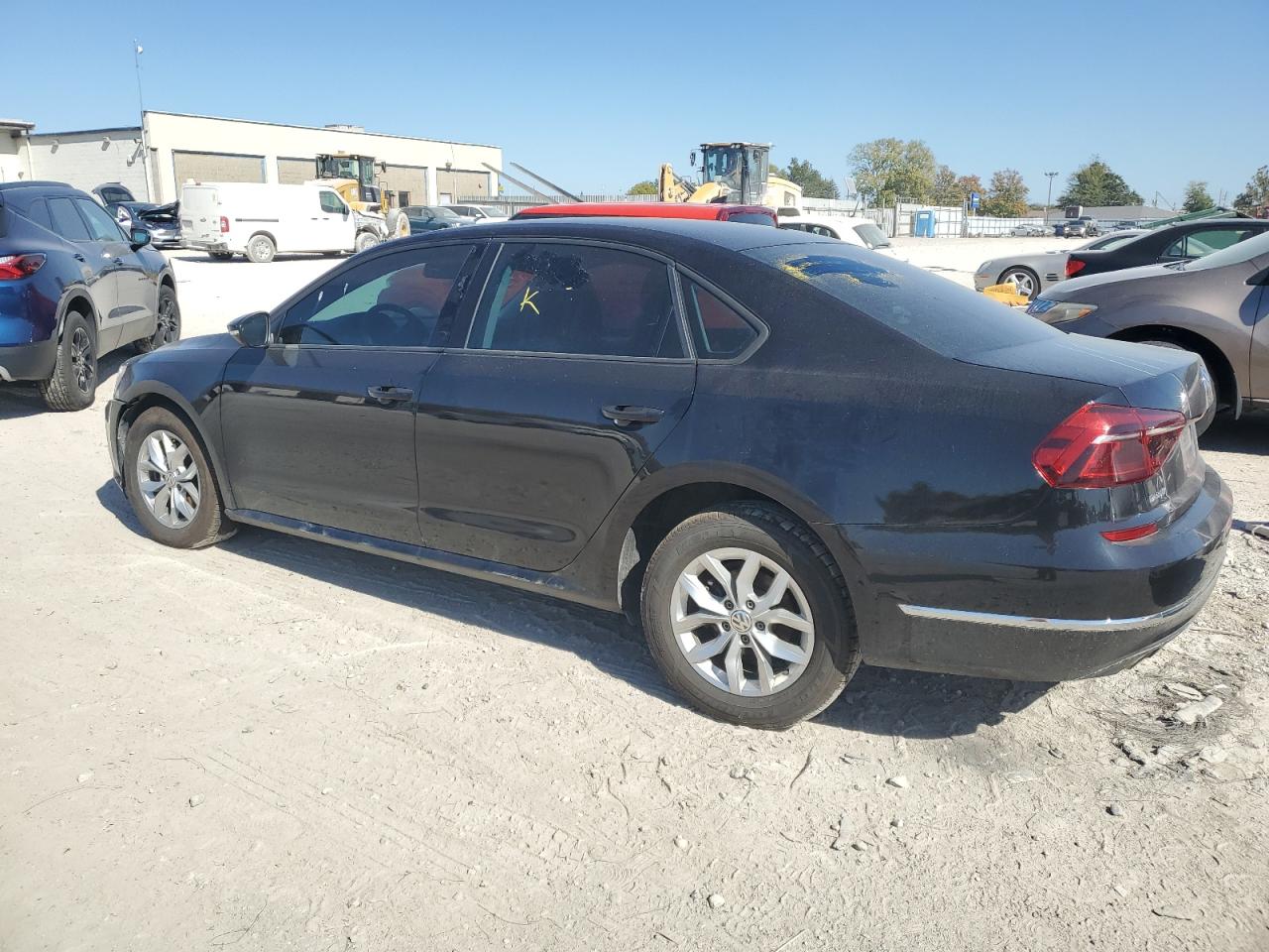2018 Volkswagen Passat - Image 2