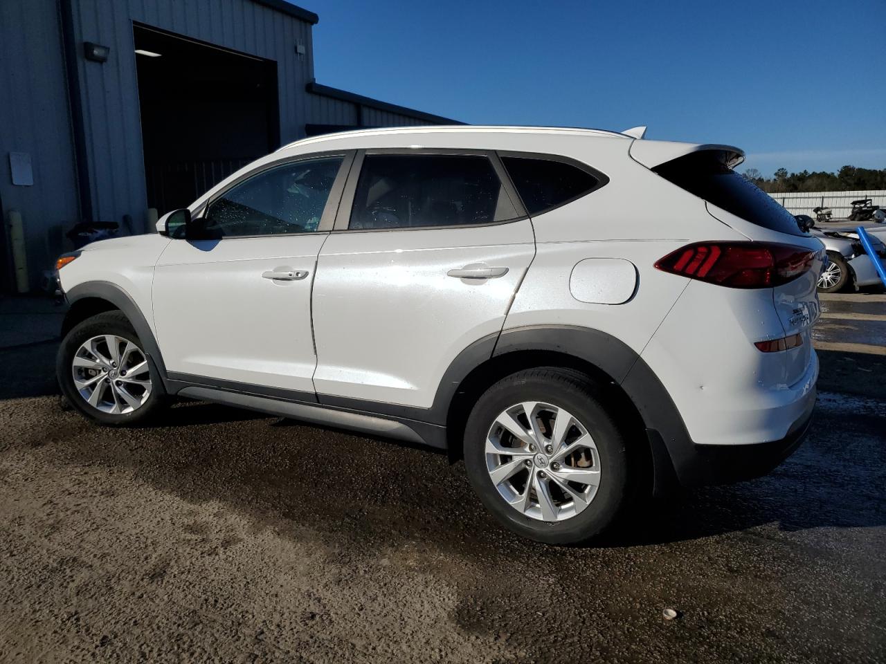 2021 Hyundai Tucson - Image 2