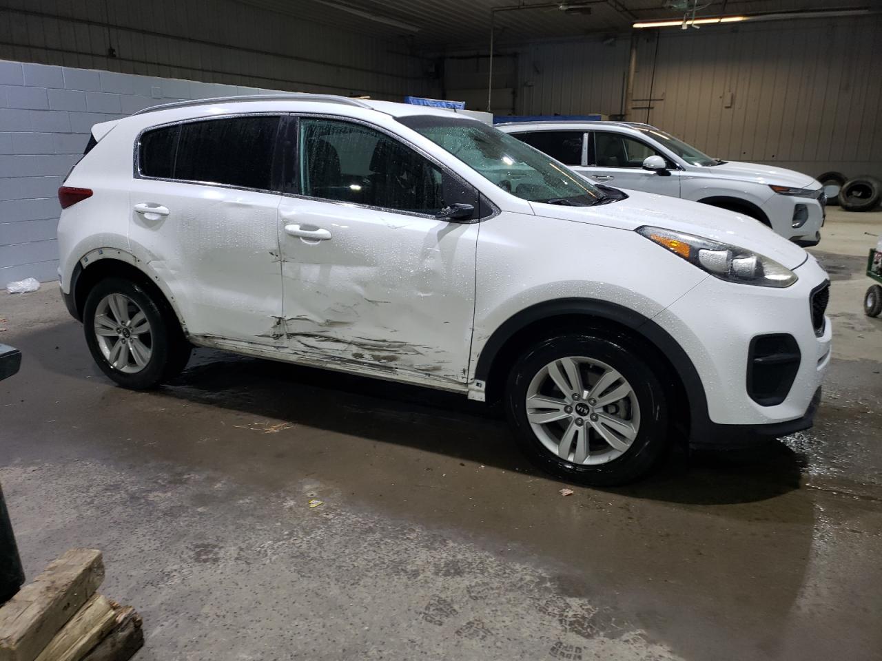 2017 Kia Sportage - Image 4