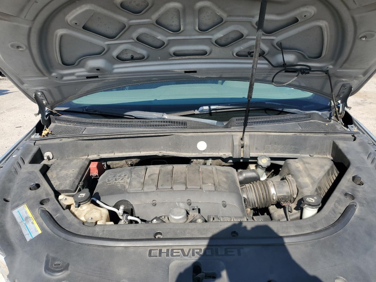 2010 Chevrolet Traverse - Image 13