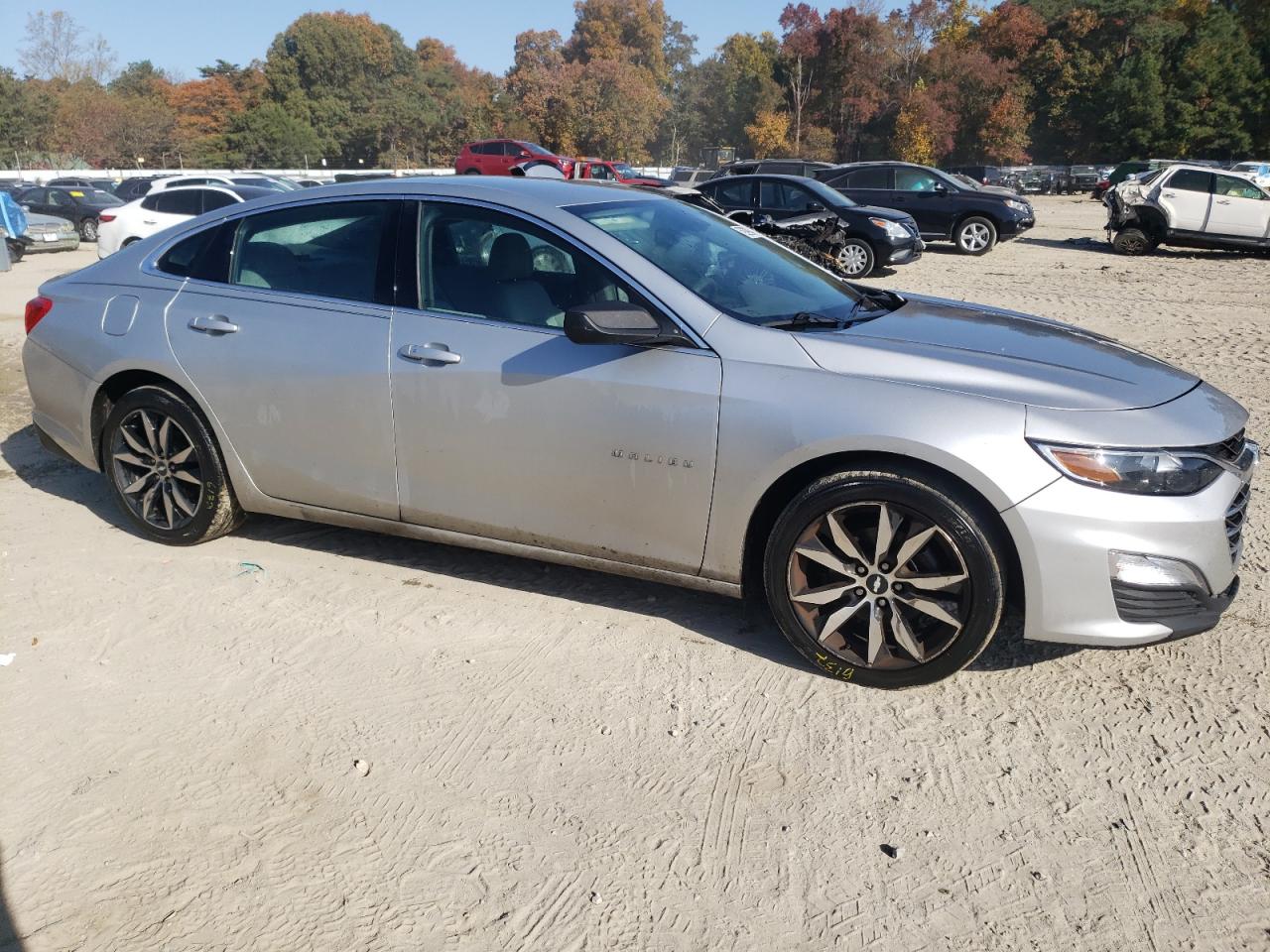 2019 Chevrolet Malibu - Image 4