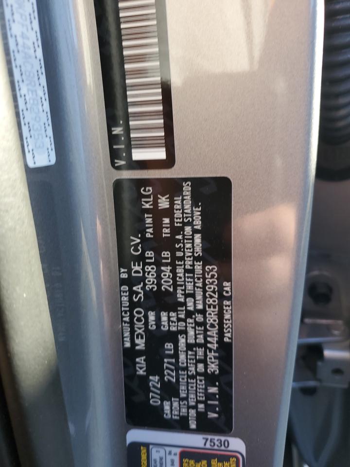 2024 Kia Forte - Image 12