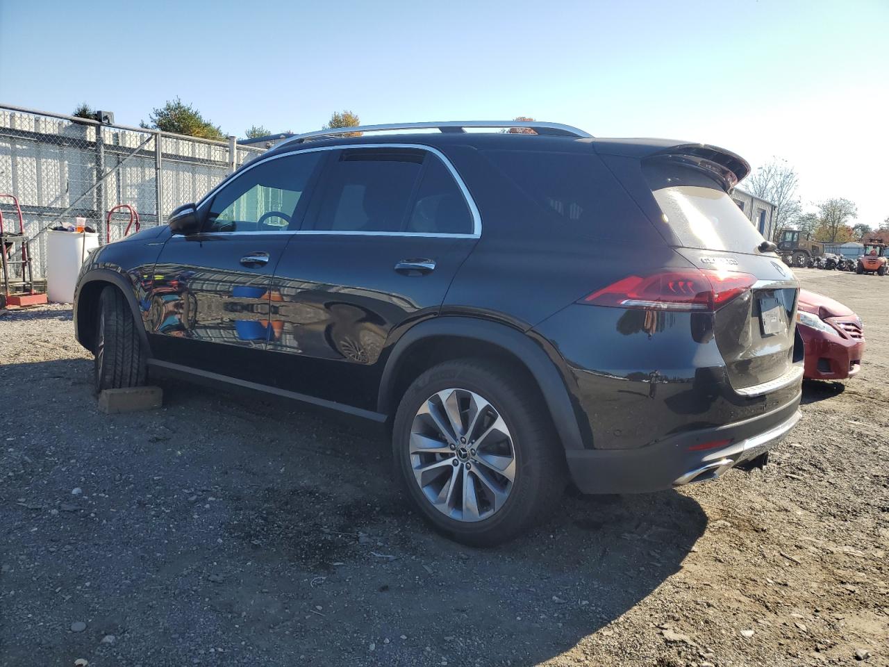 2021 Mercedes-Benz GLE - Image 2