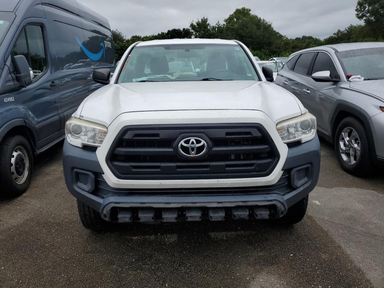 5TFRX5GNXGX063111 2016 Toyota Tacoma Access Cab