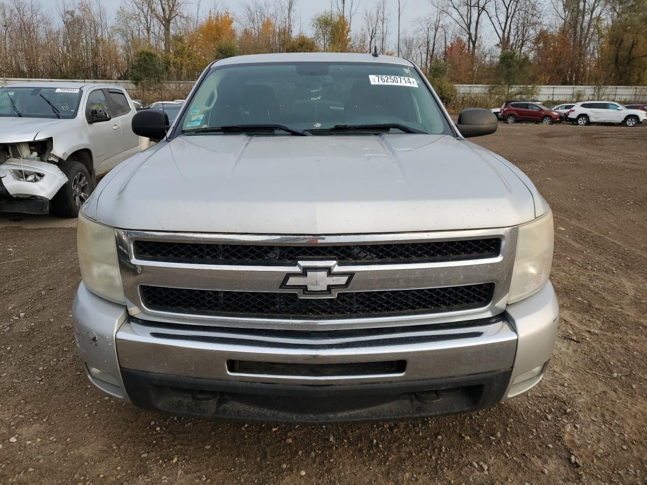 2011 Chevrolet Silverado - Image 5
