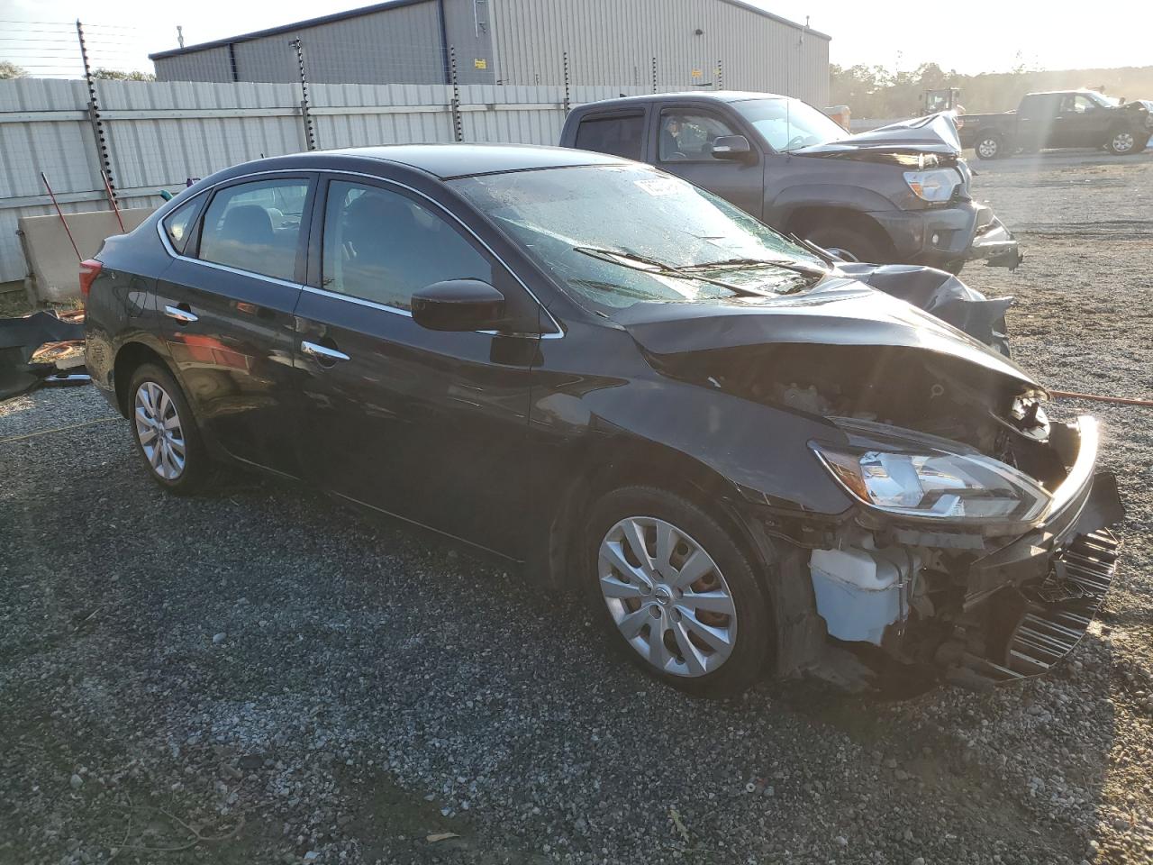 VIN 3N1AB7AP7HY263495 2017 NISSAN SENTRA no.4