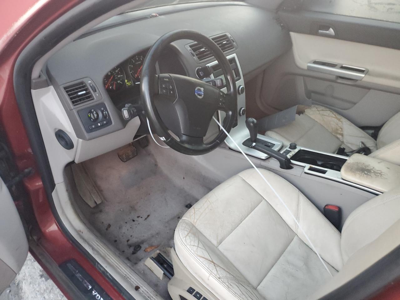 2011 Volvo S40 - Image 8