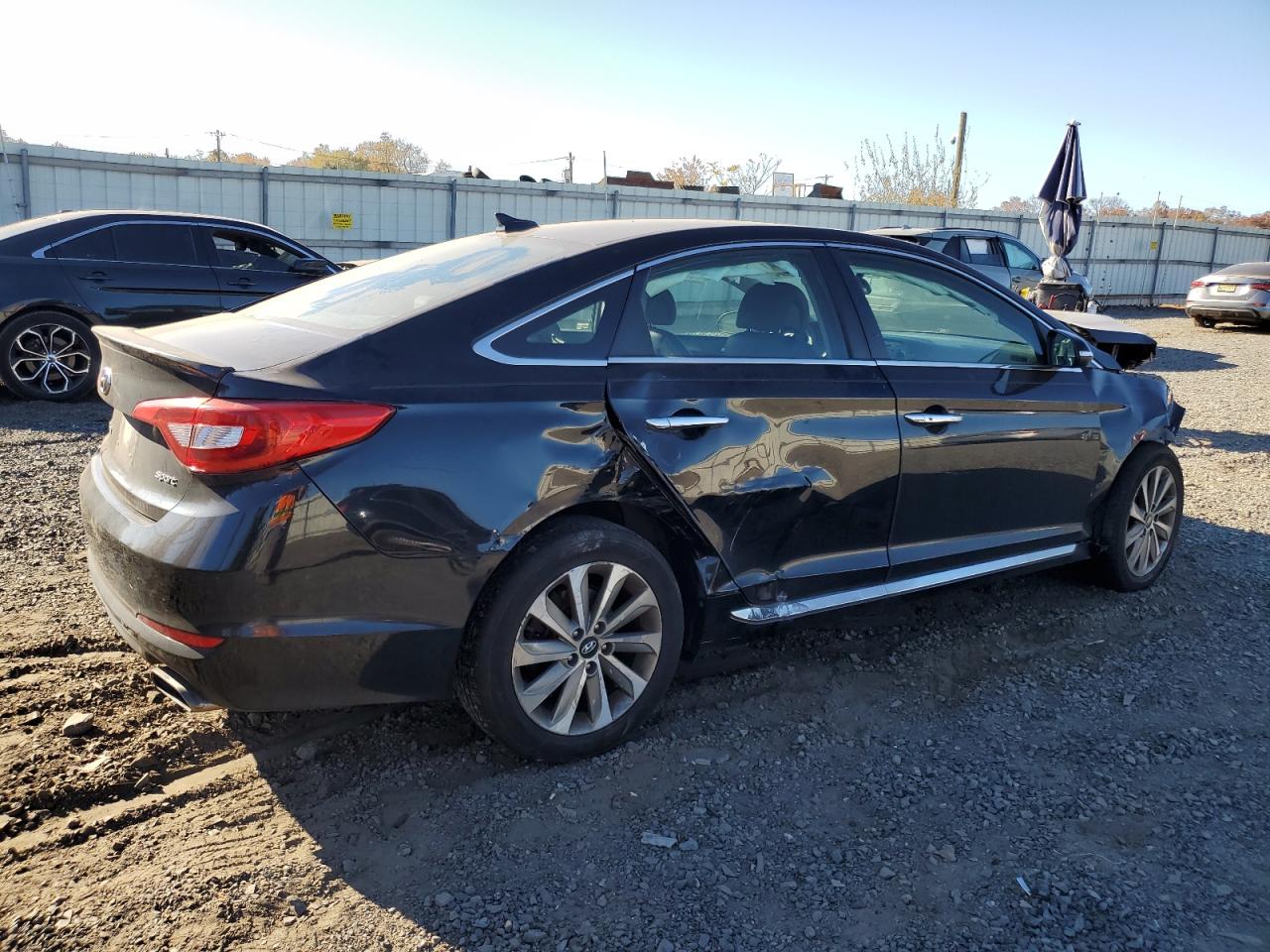 2015 Hyundai Sonata - Image 3