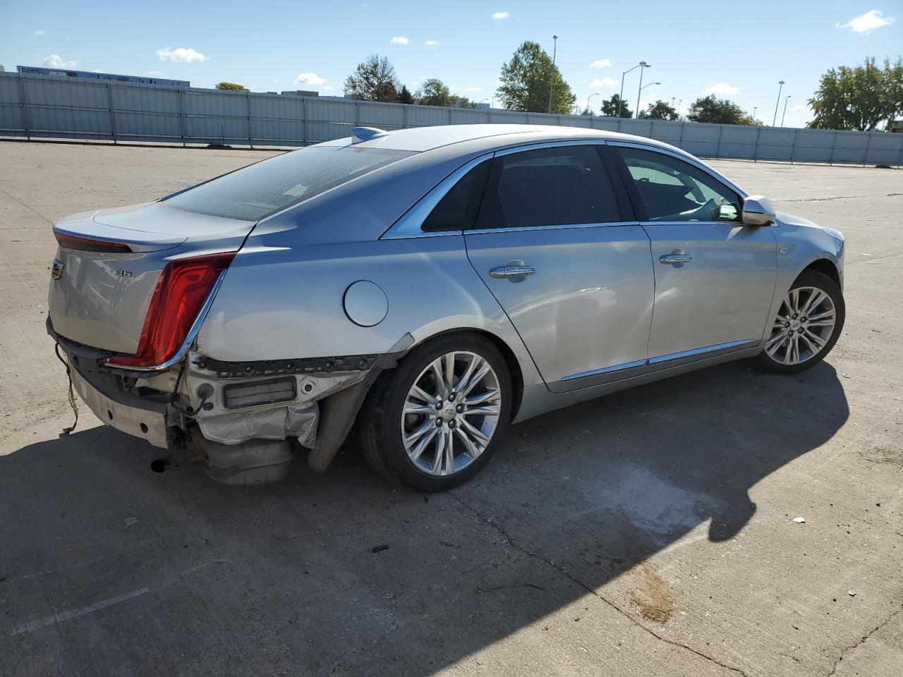 2018 Cadillac Xts Luxury VIN: 2G61M5S31J9132577 Lot: 76124414