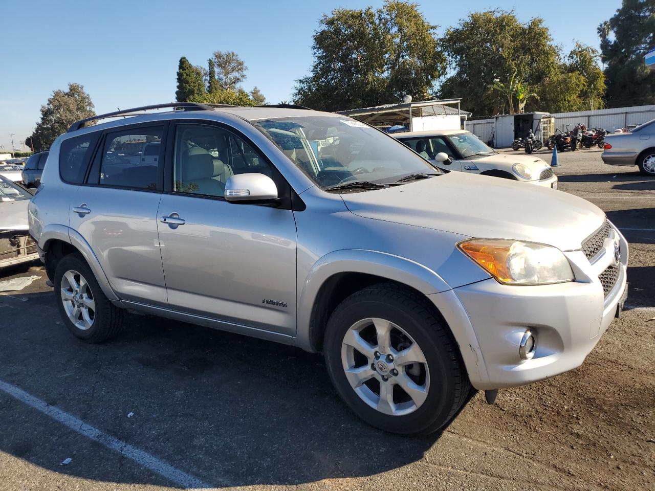 2009 Toyota RAV 4 - Image 4