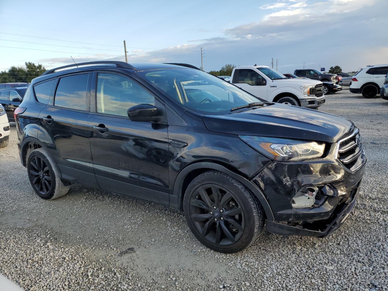 1FMCU9GDXKUC00373 2019 Ford Escape Se