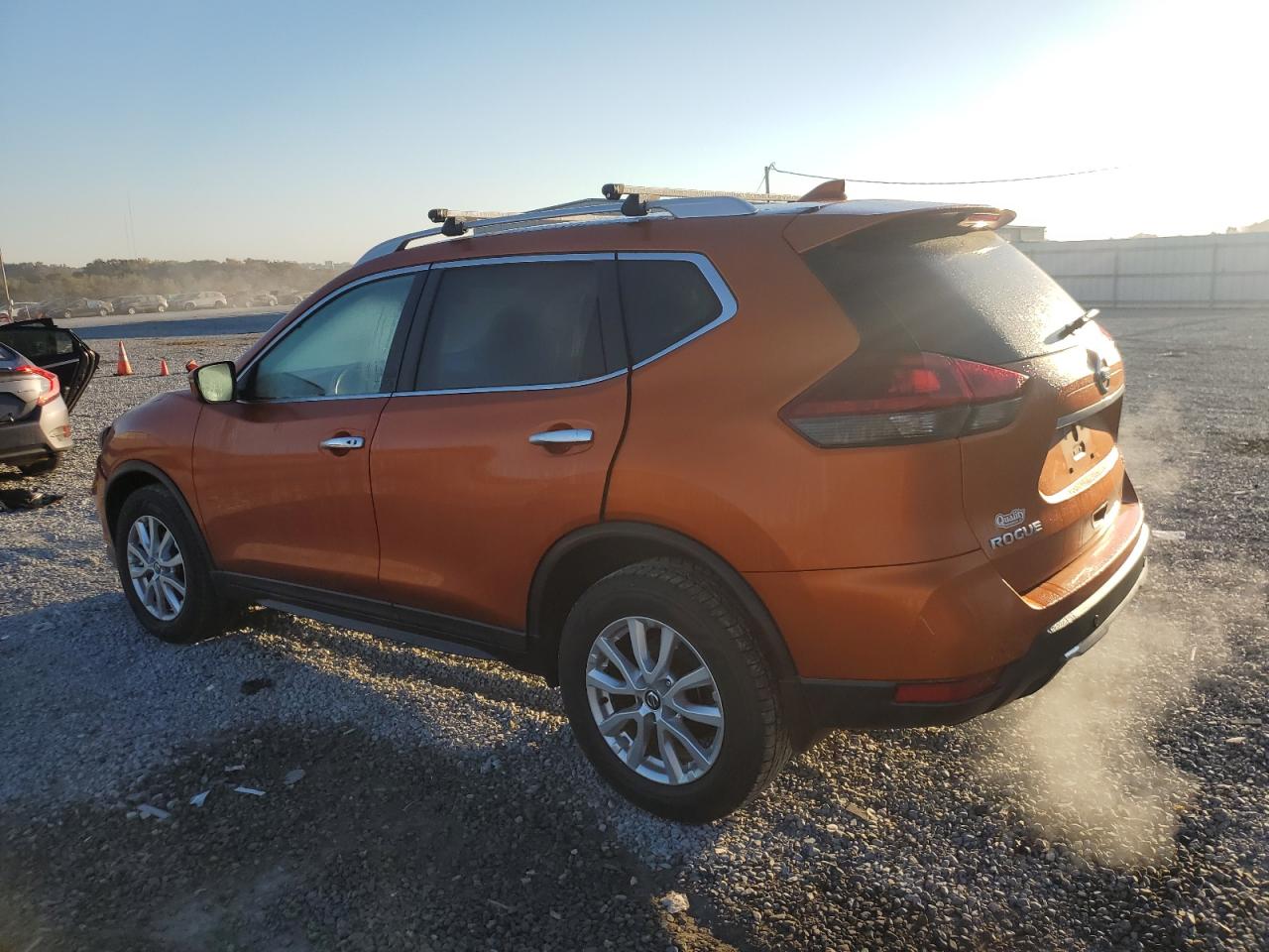 2019 Nissan Rogue - Image 2
