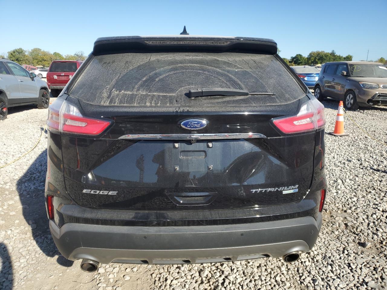 2FMPK4K9XKBC17824 2019 Ford Edge Titanium