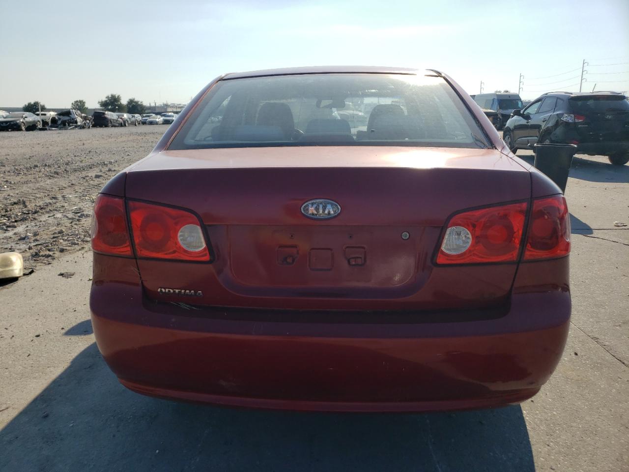 2008 Kia Optima Lx VIN: KNAGE123085225009 Lot: 74433784