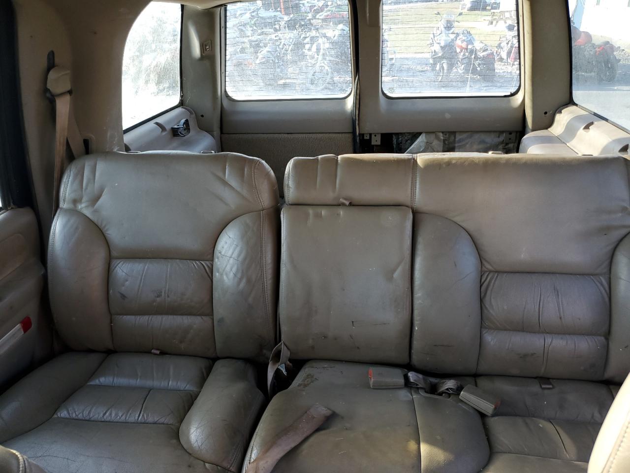1997 GMC Yukon VIN: 1GKEK13R4VJ752757 Lot: 75574214