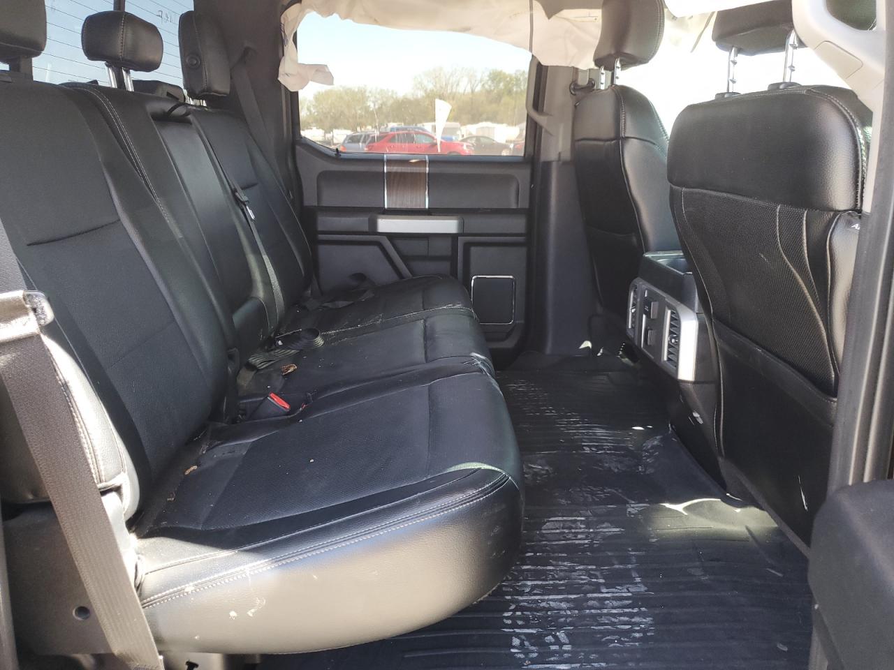 2015 Ford F-150 - Image 10