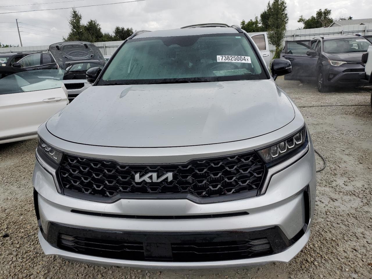 2022 Kia Sorento - Image 5