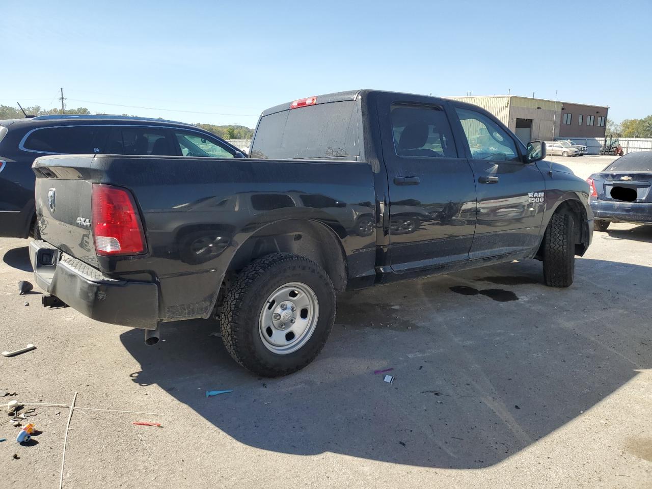 2019 RAM 1500 - Image 3