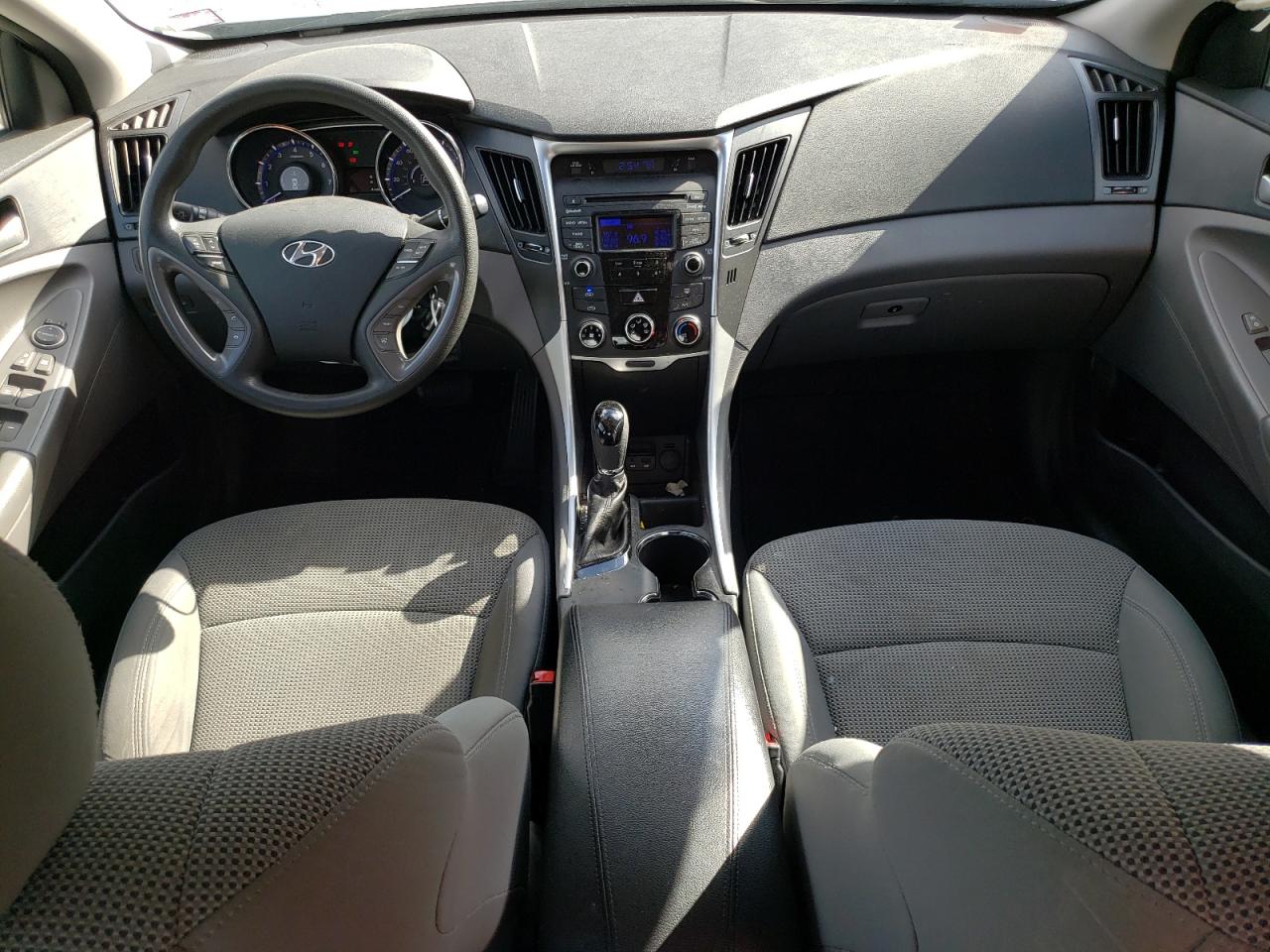2014 Hyundai Sonata - Image 8