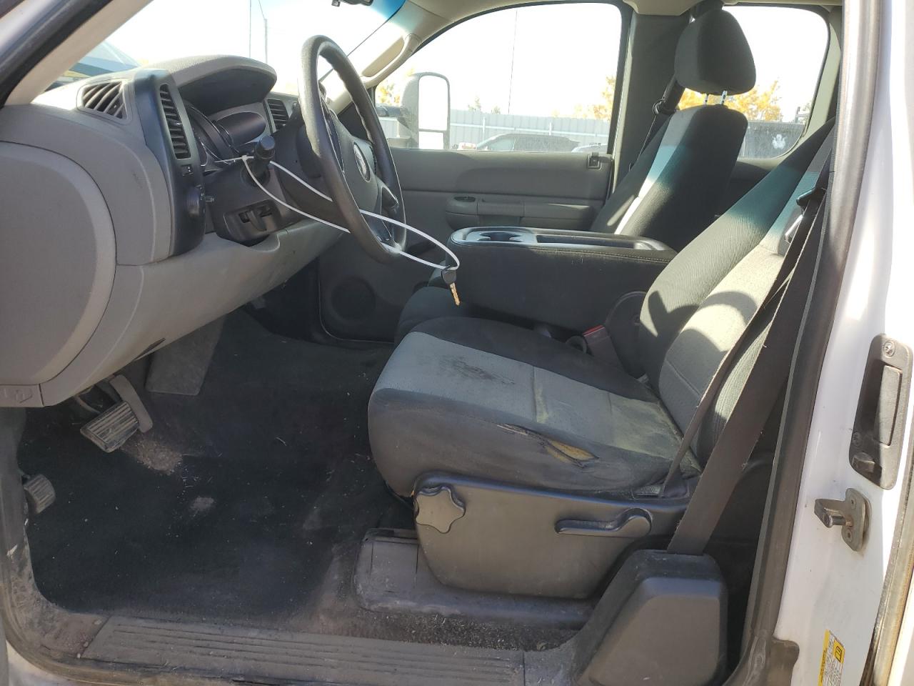2007 GMC Sierra - Image 7
