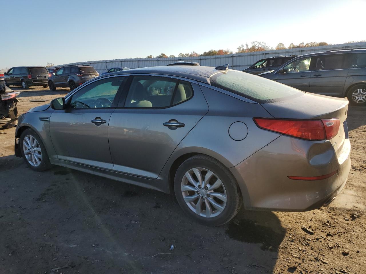 VIN 5XXGM4A79FG475465 2015 KIA OPTIMA no.2