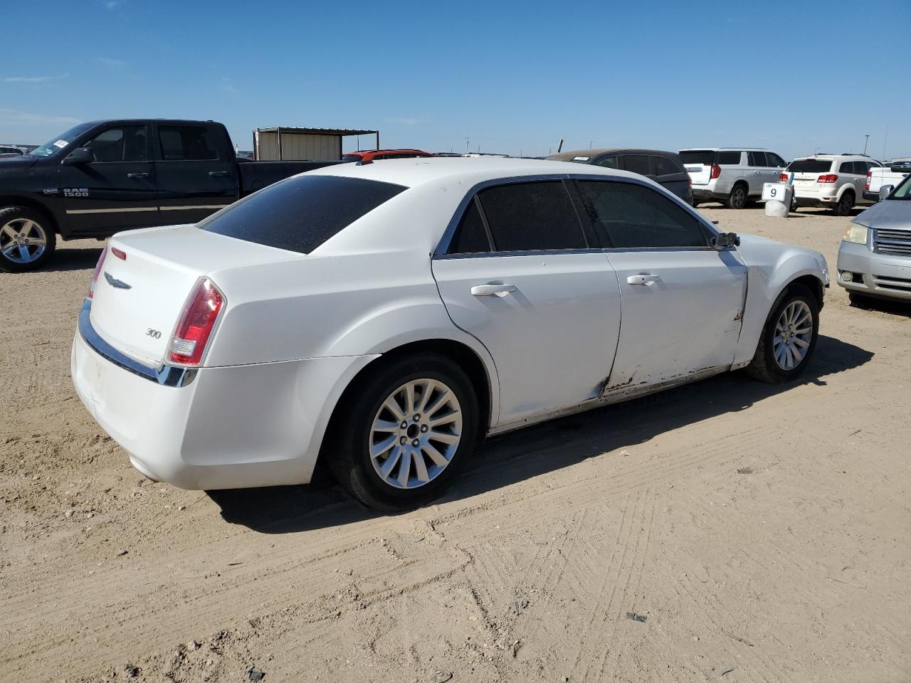 2013 Chrysler 300 - Image 3