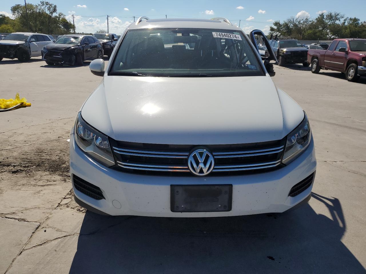 VIN WVGRV7AX6HW500391 2017 VOLKSWAGEN TIGUAN no.5