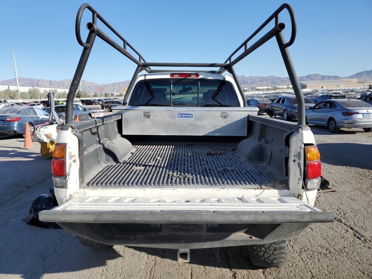 2002 Toyota Tundra Access Cab Limited VIN: 5TBBT481X2S277543 Lot: 75960894