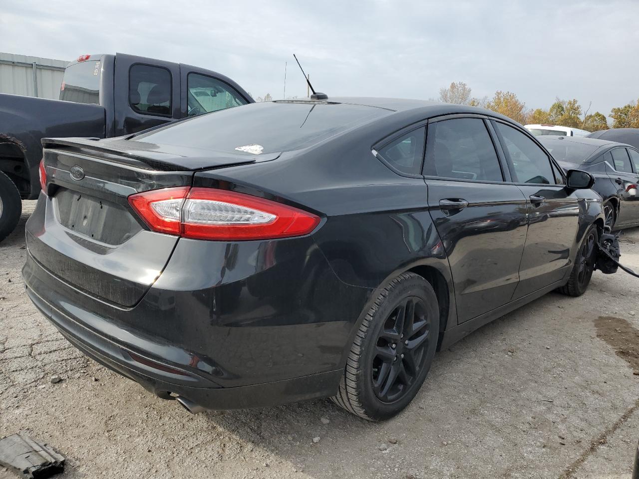 2013 Ford Fusion - Image 3