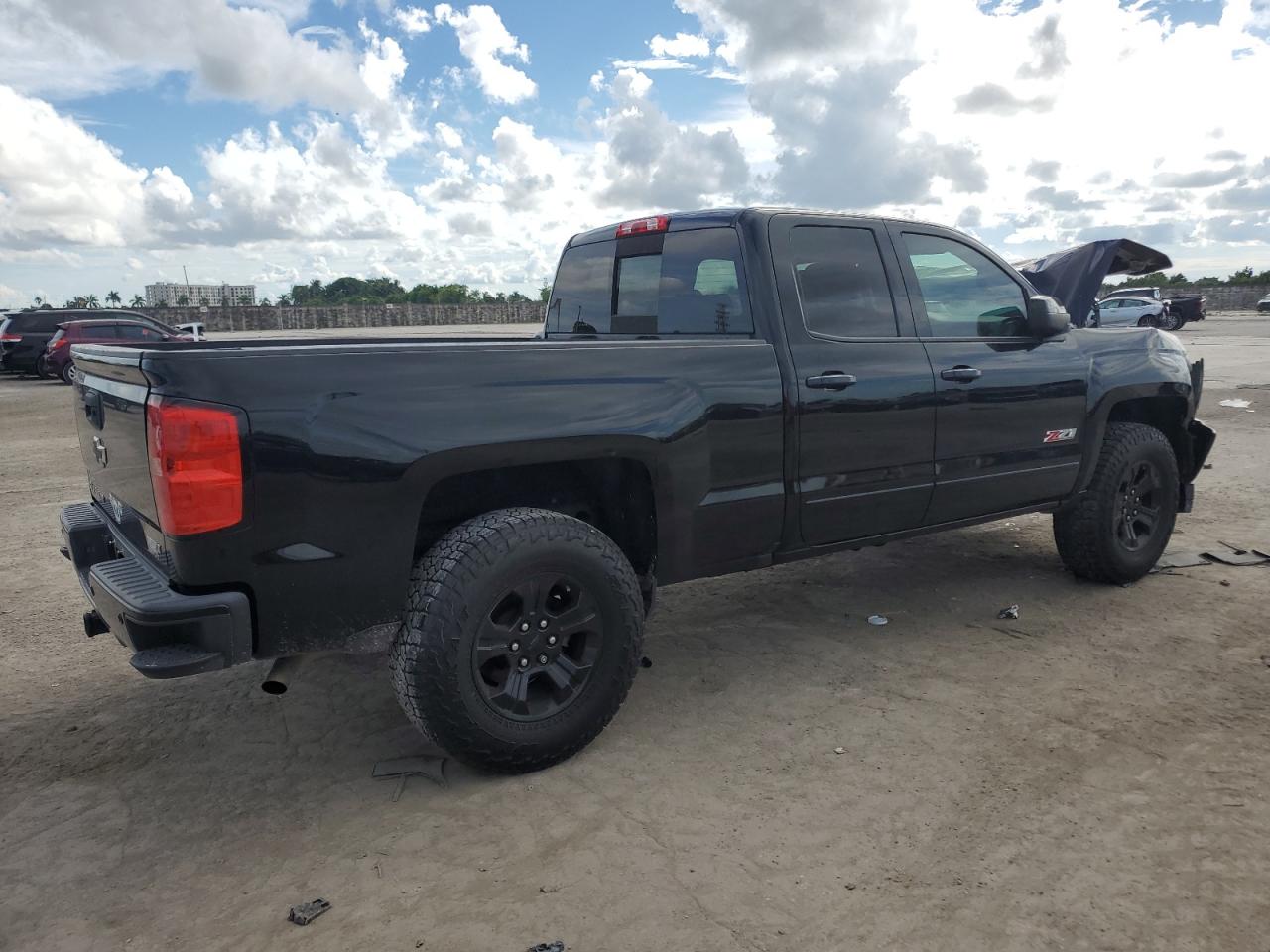 2018 Chevrolet Silverado - Image 3